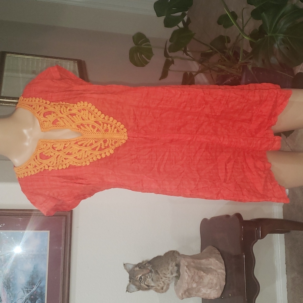 Yag couture m whimsical Plaid tunic with embroidered neckline